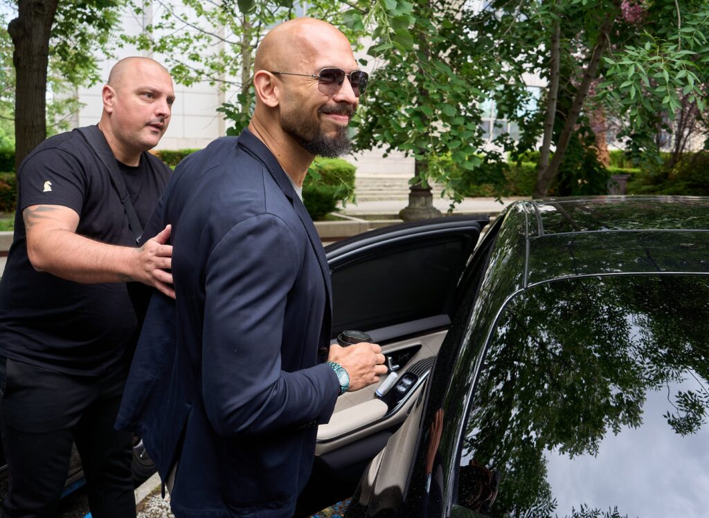 Andrew Tate in talks for heavyweight boxing debut