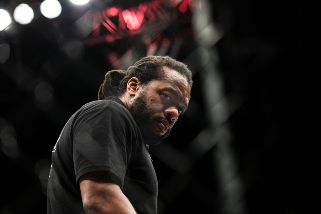 Tom Aspinall Targets Submission Win at UFC 321